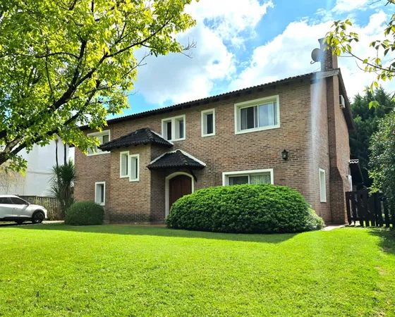 Casa En Venta En Santa Maria De Los Olivos 