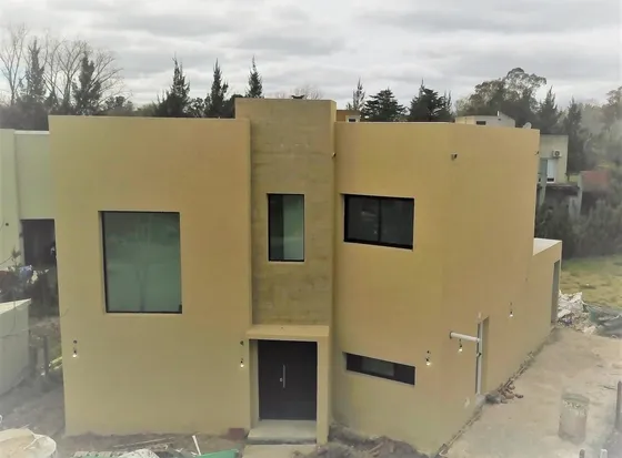 Casa A Estrenar 3 Dormitorios - La Cañada De Pilar