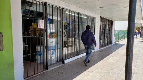 Oportunidad!!!liquidación!!!mercaderia E Instalaciones Por Cierre Mueblería