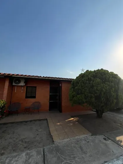 Casa En Conj Res Las Trianas, Pueblo De San Diego. Inc-572