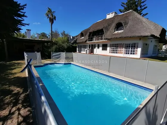 Casa En Venta En Pinares, Punta Del Este.