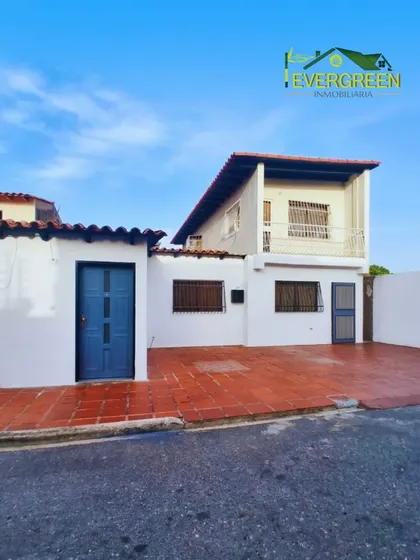 Casa En Venta Barcelona, C. R Villas Neverí. Mercedes Ron
