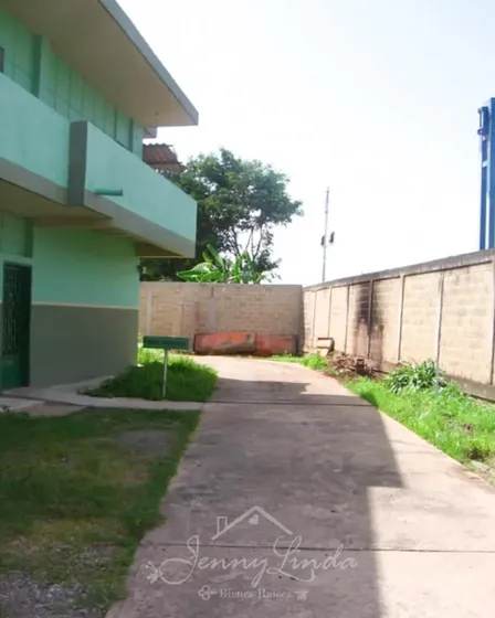 En Venta Estructura Con Terreno. No Es Galpón Zona Industrial Cagua #maracay #aragua