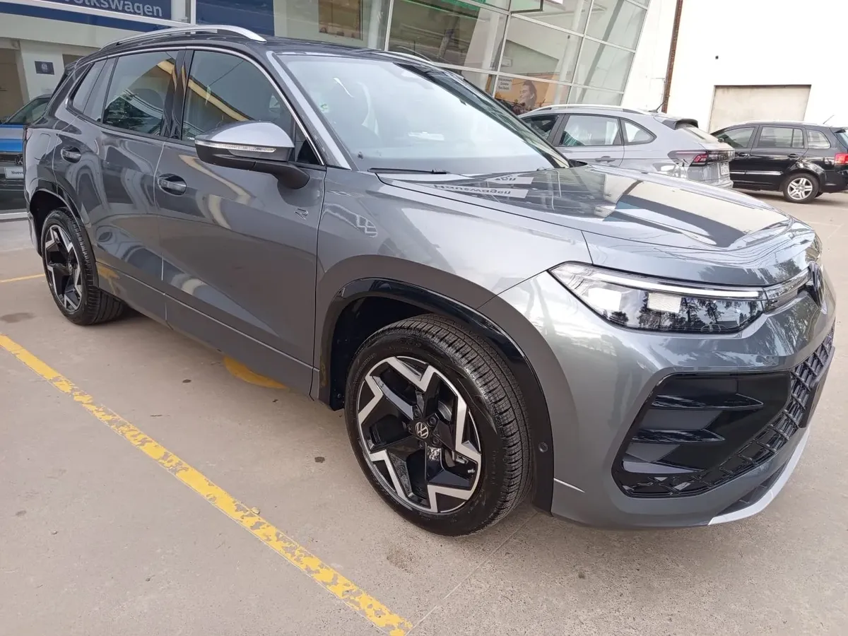 Volkswagen Tiguan R-line 1.4t 150cv 250tsi Dsg 7
