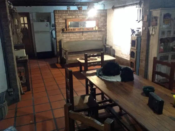 Casa En Venta - 2 Dormitorios 2 Baños - Cochera - 1.627mts2 - Del Viso