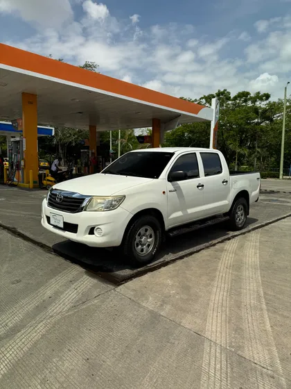 Toyota Hilux 2.5cc 4x4 Diesel Mt