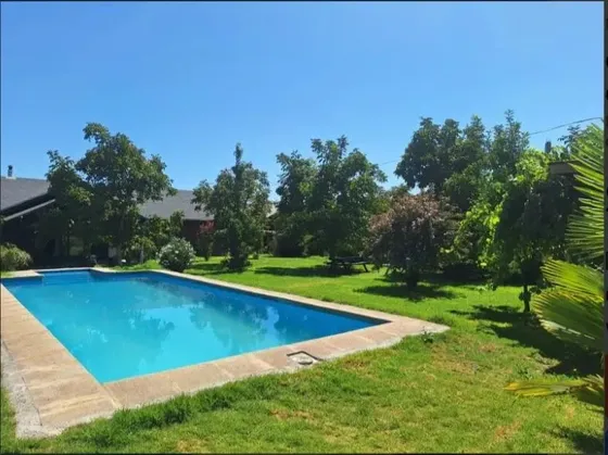 Vida De Campo Con Comodidades De Ciudad