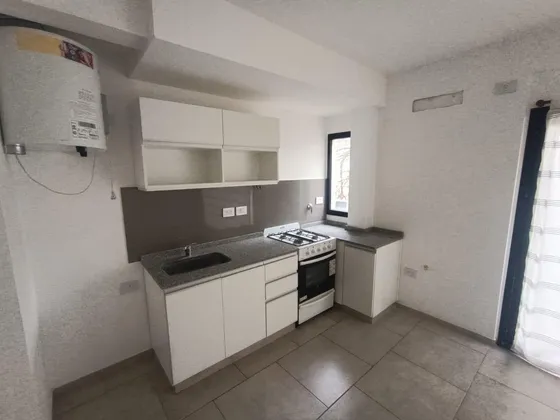Venta - Departamento - 2 Ambientes - Frente - Balcon - Lomas De Zamora - A Estrenar