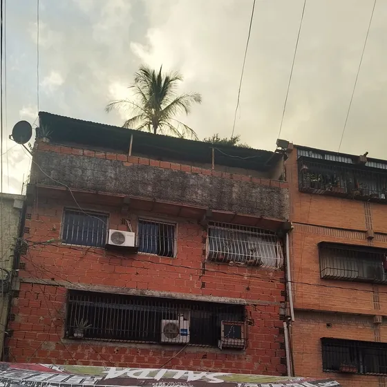 Venta De Apartamento Av Principal De Ruperto Lugo Cútira. 