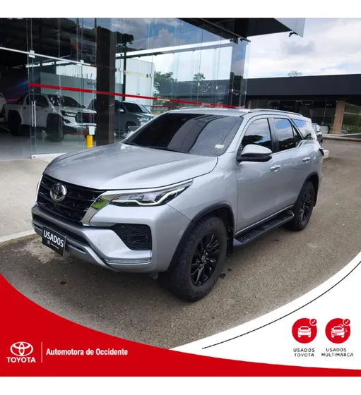 Toyota Fortuner 2.4 Street At 7as