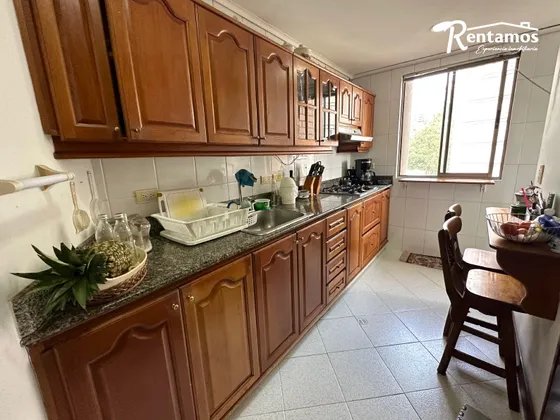 Apartamento En Venta En Campestre. Cod V11533