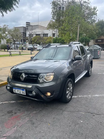 Renault Duster Oroch 2.0 Outsider Plus