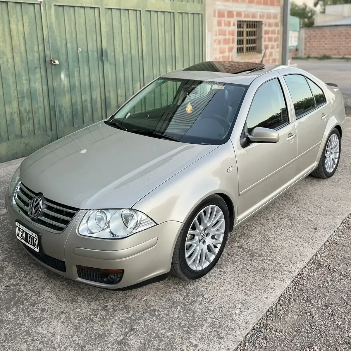 Volkswagen Bora 1.8 Highline T 180cv Leather