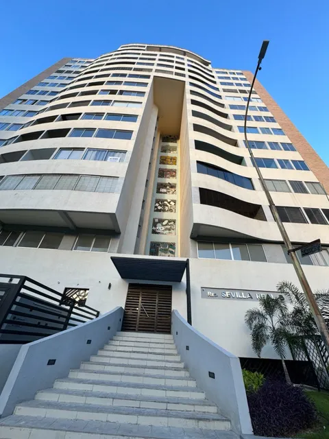 Apartamento En Valencia, Urb. Sabana Larga, Res. Sevilla Real B. Amoblado. Zc.o