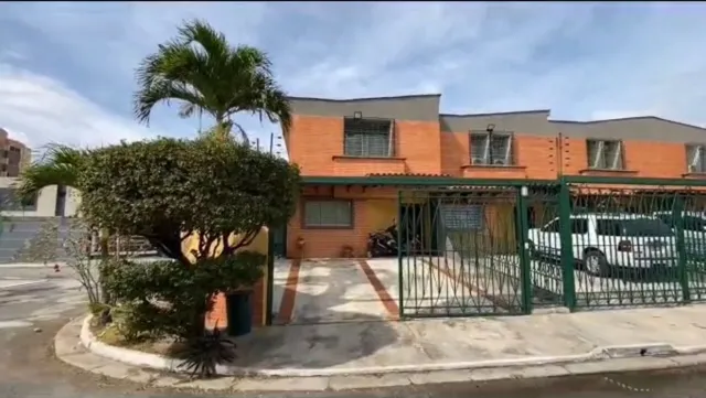 Venta Towh House Urb Jadin De Mañongo Resd Kalanloe D48-10