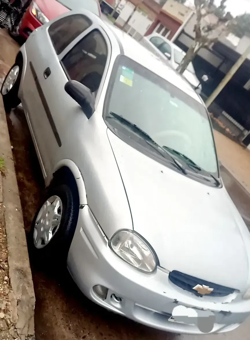 Chevrolet Corsa Classic 1.6 GL 3-Door Air Conditioning Manual Transmission