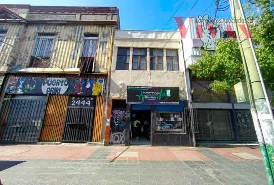 Local Comercial Con 2 Departamentos En Valparaiso