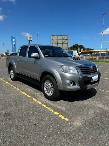 Toyota Hilux Pick-up 3.0 Cd Srv Cuero 171cv 4x4 5at