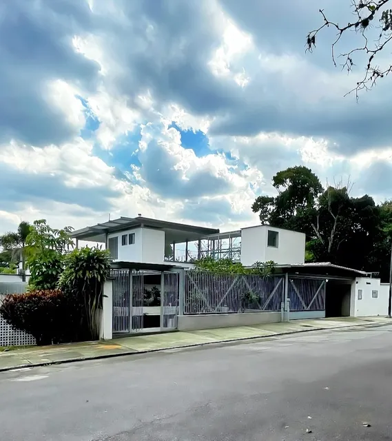 Casa En Venta En Calle Cerrada Altamira 1.000m2