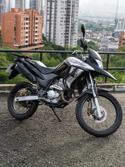 Honda Xre 300