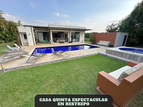 Casa De Revista En El Condominio Casa De Campo En Restrepo-meta