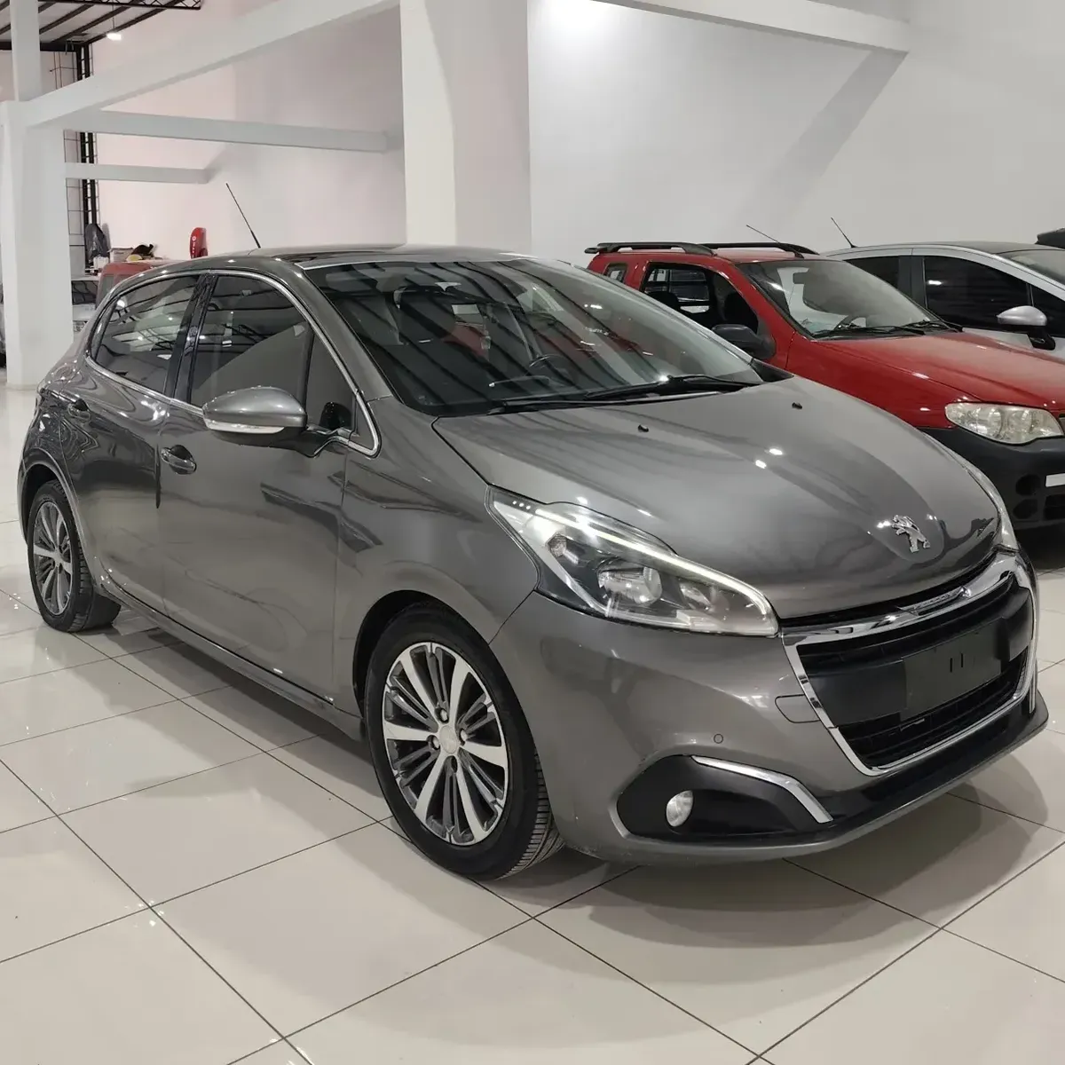 Peugeot 208 1.6 Feline