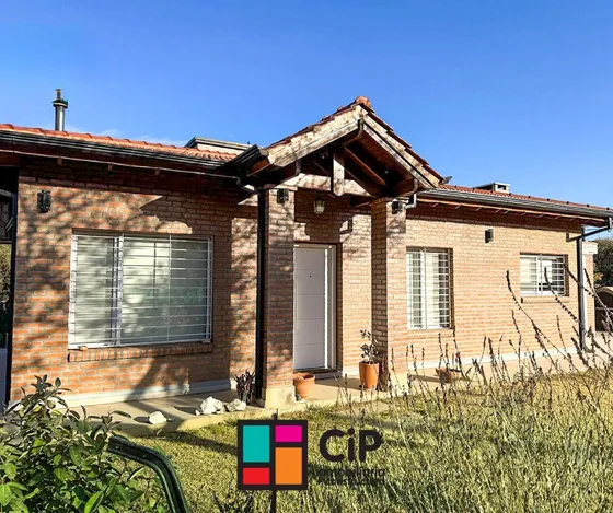 Venta De Casa Con Piscina En Carpintería