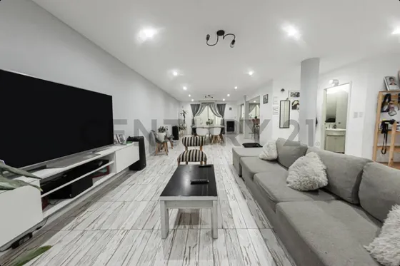 Venta Casa 6 Ambientes Con Pileta, Terraza, Parilla, Garage, En Parque Avellaneda