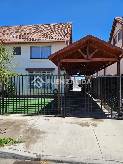 Casa En Venta De 4 Dorm. En Padre Hurtado