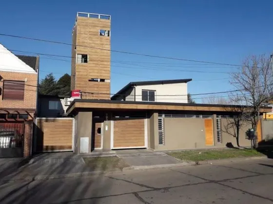 Dúplex En Venta - 2 Dormitorios 2 Baños - Manuel B. Gonnet