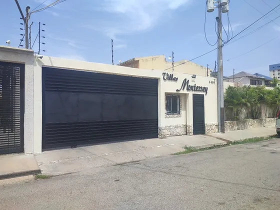 Town House Lechería, Villa Monterrey. Morro |||.