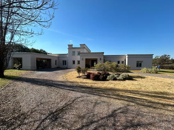 Chacra En Venta De 6 Mabientes Con Pileta - Quebradas Villa Rural Baradero 