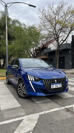Peugeot 208 1.6 Feline Tiptronic