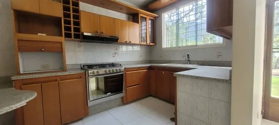 Casa En Alquiler Urbanizacion El Castaño