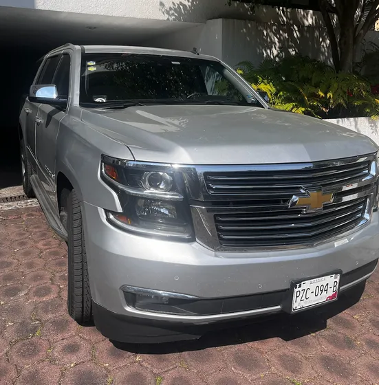 Chevrolet Suburban 5.3 Ltz V8 4wd 2da Cubo At