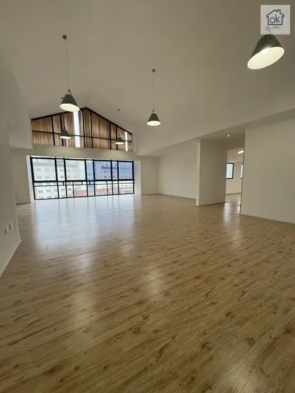 Oficina Planta Libre 2 Ambientes 150 M2 Central