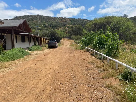 Parcela 2 Hectáreas, 2 Casas Curacaví