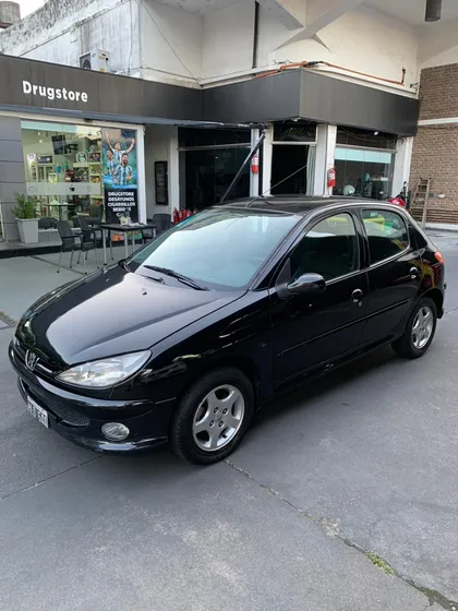Peugeot 206 1.6 Xr Premium