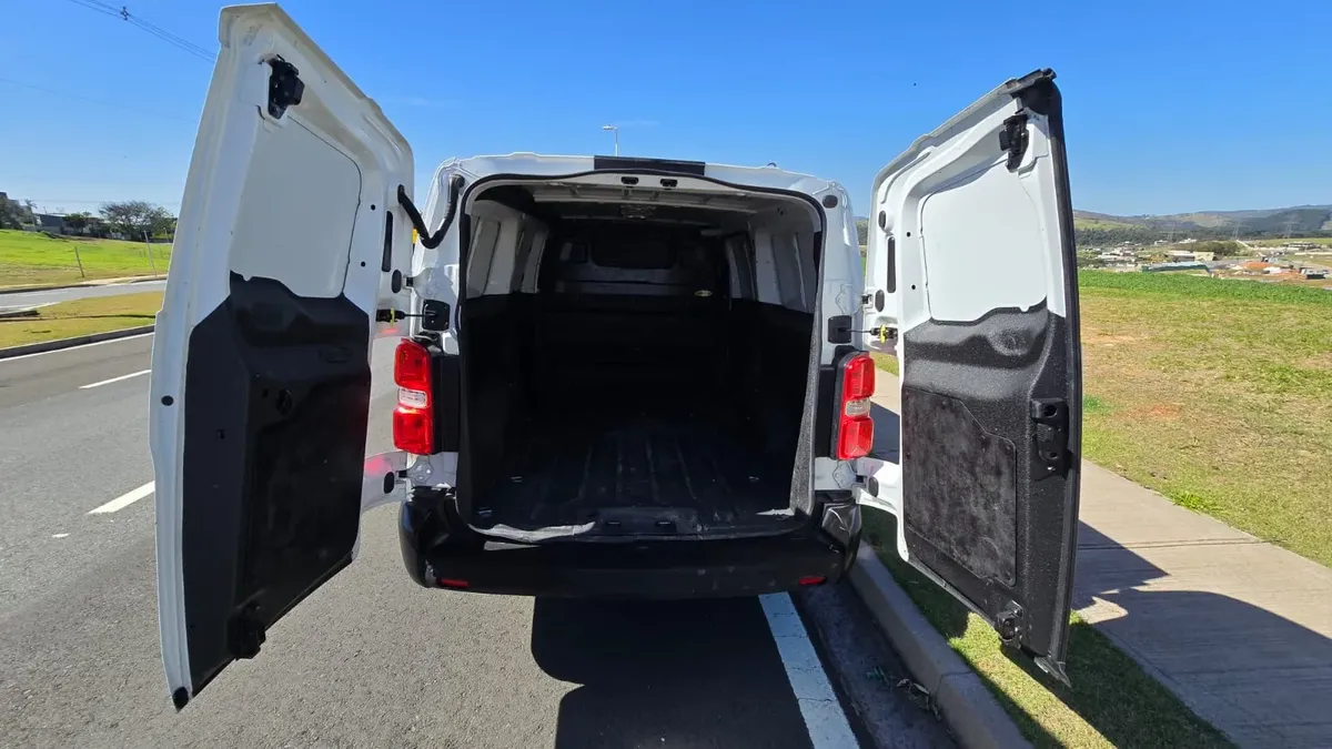 Citroën Jumpy Furgão 2020 1.6 Pack Td Blue Hdi 5p — foto 10