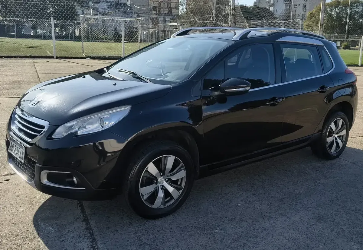 Peugeot 2008 1.6 Feline