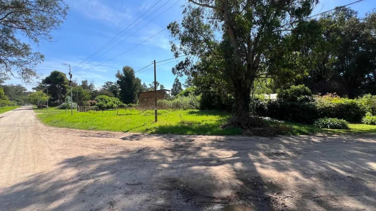 Lot for Sale in Parque Bristol