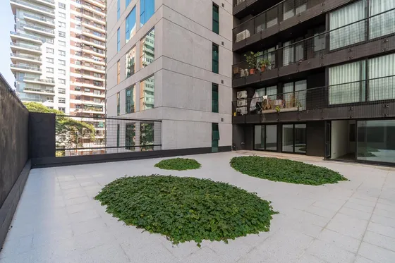 3 Ambientes C/ Cochera, Patio Y Full Amenities Venta