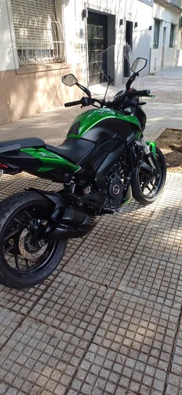 Bajaj Dominar 400 Ug