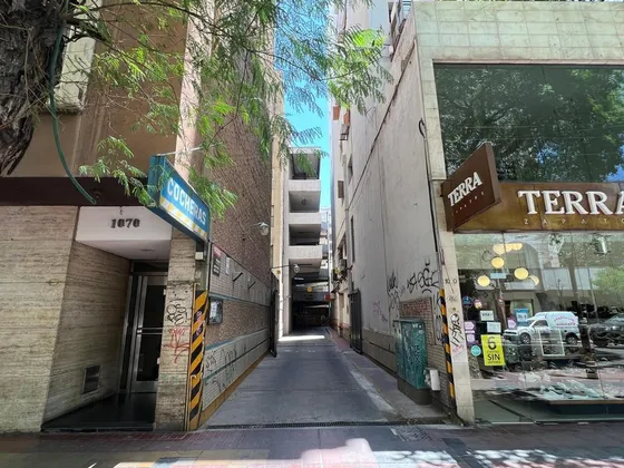 Venta Cochera Calle 9 De Julio Ciudad De Mendoza