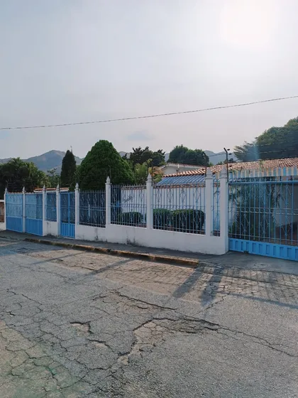 Lisbeth Garcia Bienes Raices Promociona Y Vende Espaciosa Quinta Ubicada En El Limón, Urb. Los Rauseos