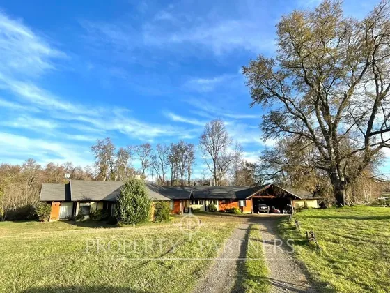 Hermosa Casa En Parcela De 6.500 Mts2