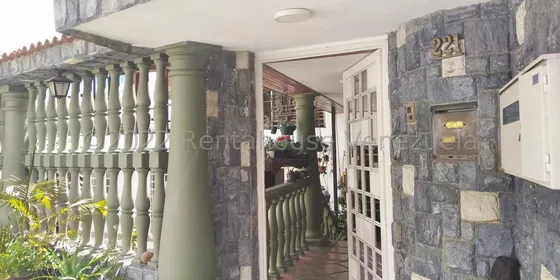 Cd // Casa En Venta - El Junquito // Mls #23-26478