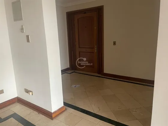 Departamento En Arriendo De 4 Dorm. En Viña Del Mar