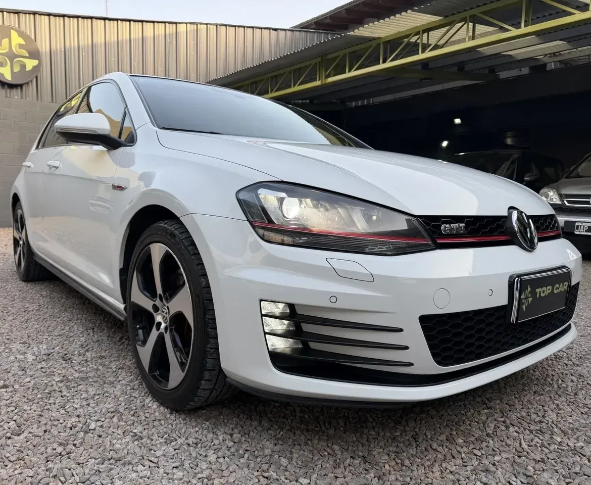 Volkswagen Golf 2.0 Gti Tsi App Connect + Cuero