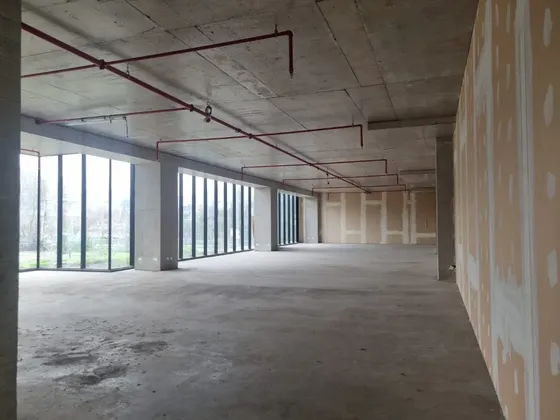 Planta Libre Para Habilitar 262 M2 Nororiente